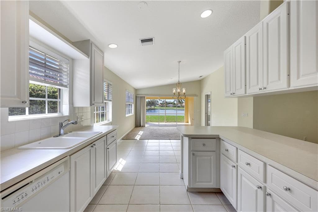 4255 Redonda Ln, Naples, FL 34119-10