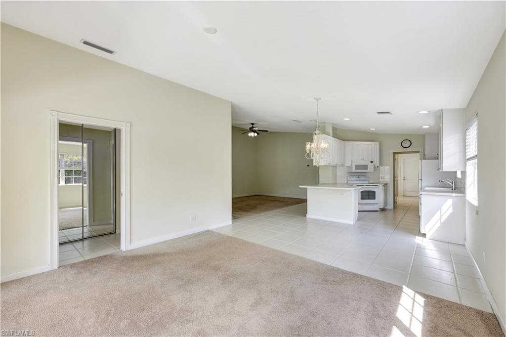 4255 Redonda Ln, Naples, FL 34119-15