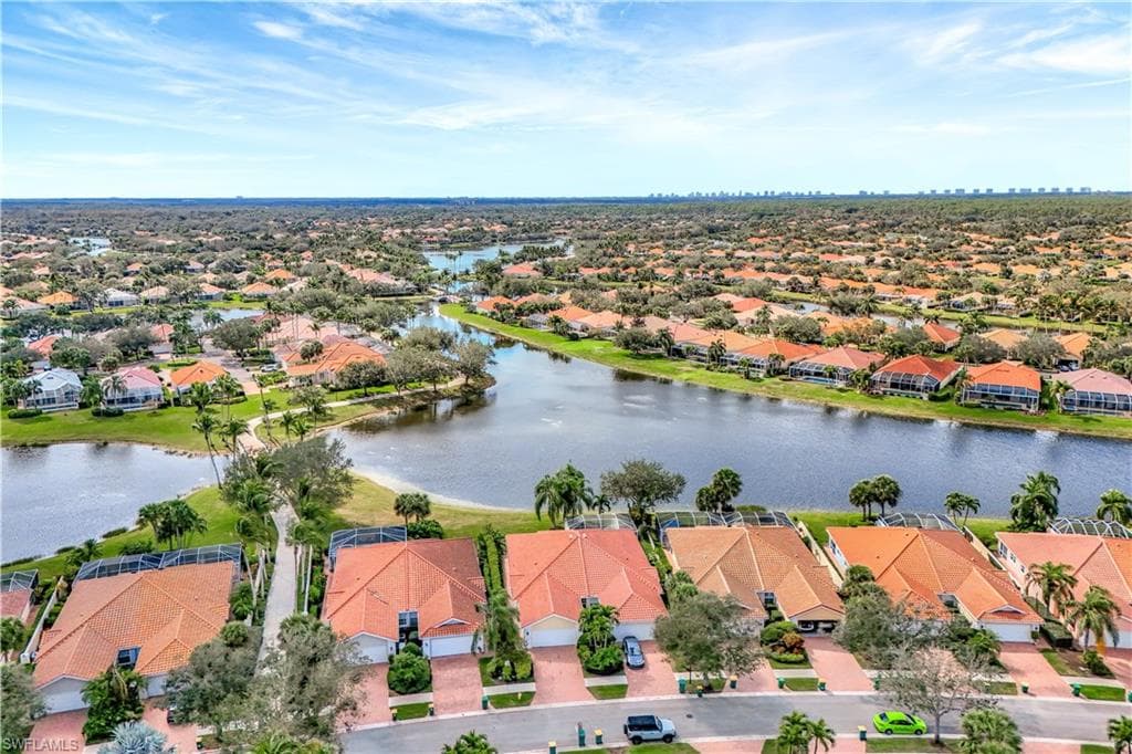 4255 Redonda Ln, Naples, FL 34119-28