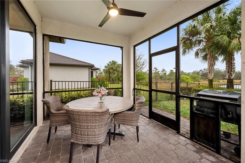 2132 Parson St, Naples, FL 34120-25