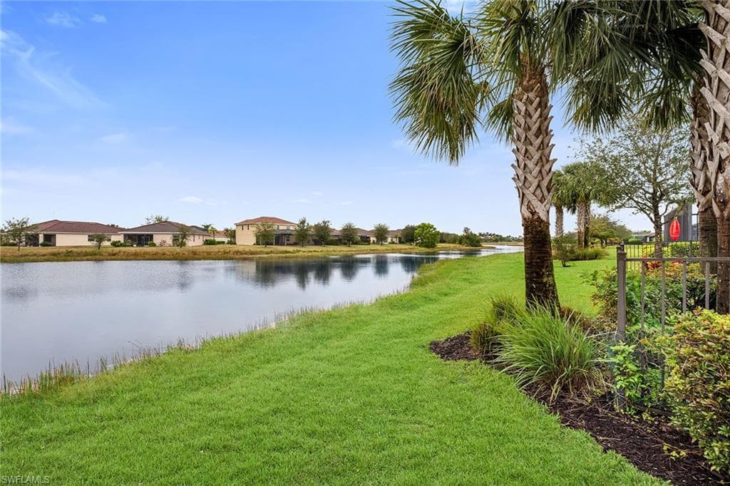 2132 Parson St, Naples, FL 34120-2