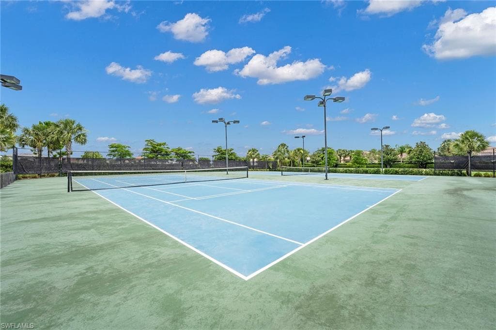 2132 Parson St, Naples, FL 34120-48