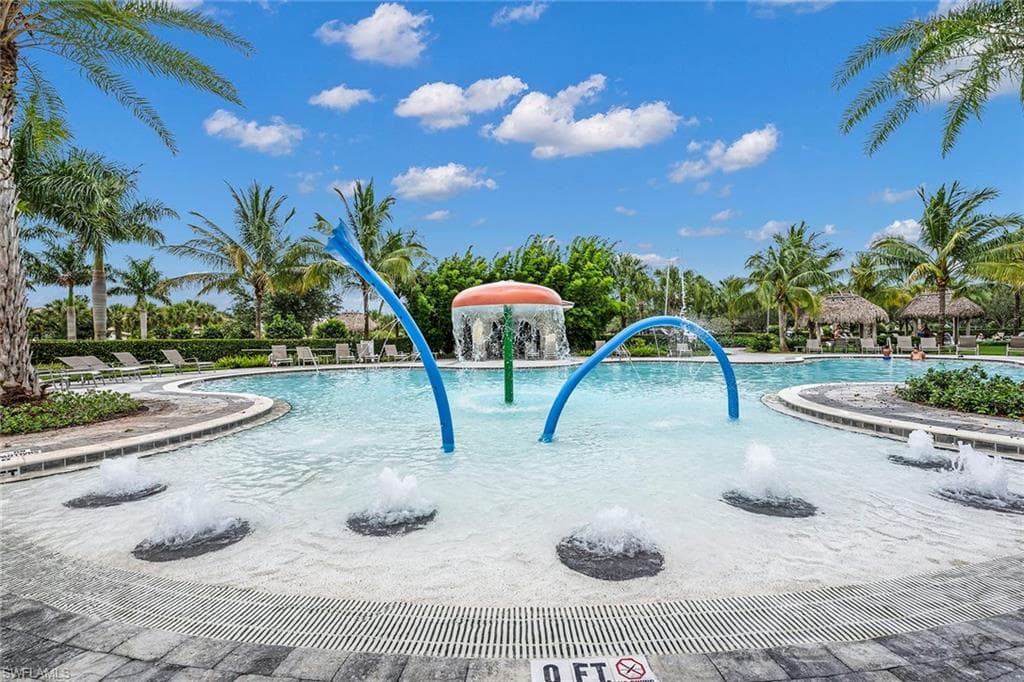 2132 Parson St, Naples, FL 34120-49