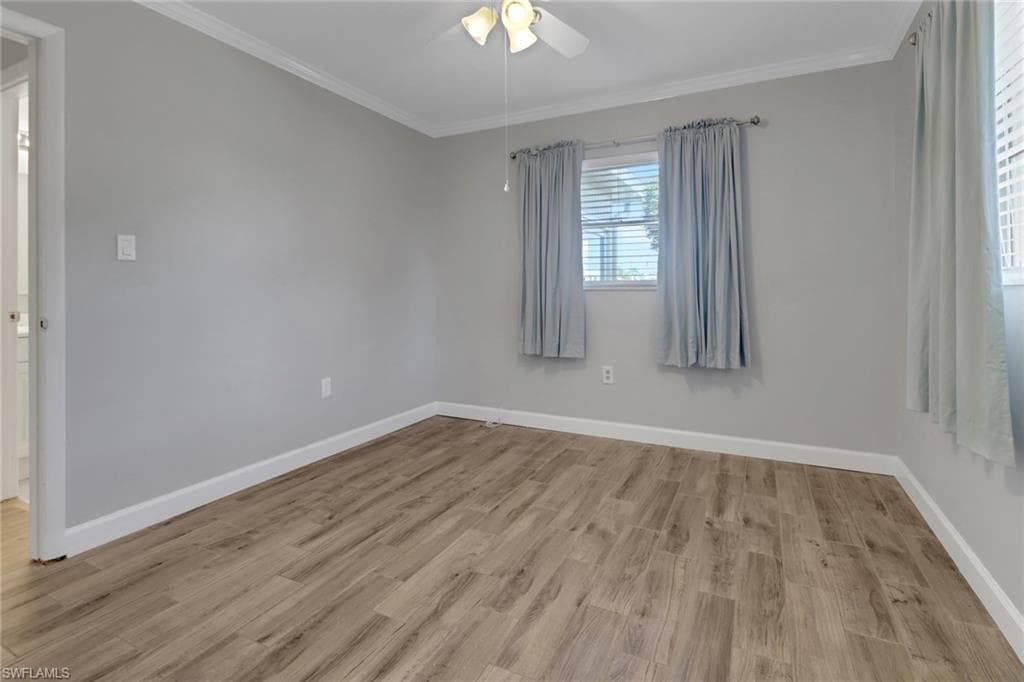 525 Palm View Dr 19, Naples, FL 34110-17
