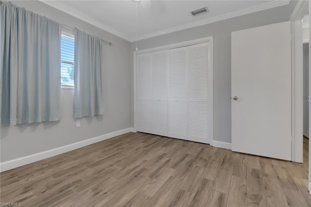 525 Palm View Dr 19, Naples, FL 34110-18