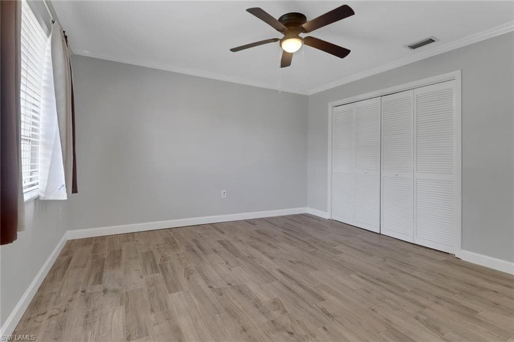525 Palm View Dr 19, Naples, FL 34110-22