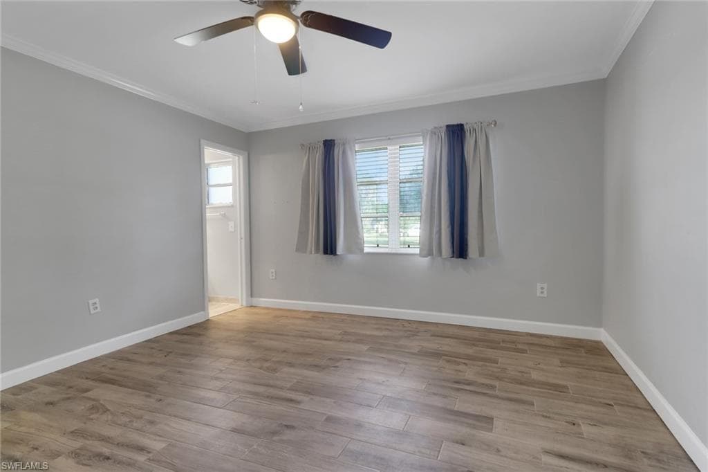 525 Palm View Dr 19, Naples, FL 34110-23
