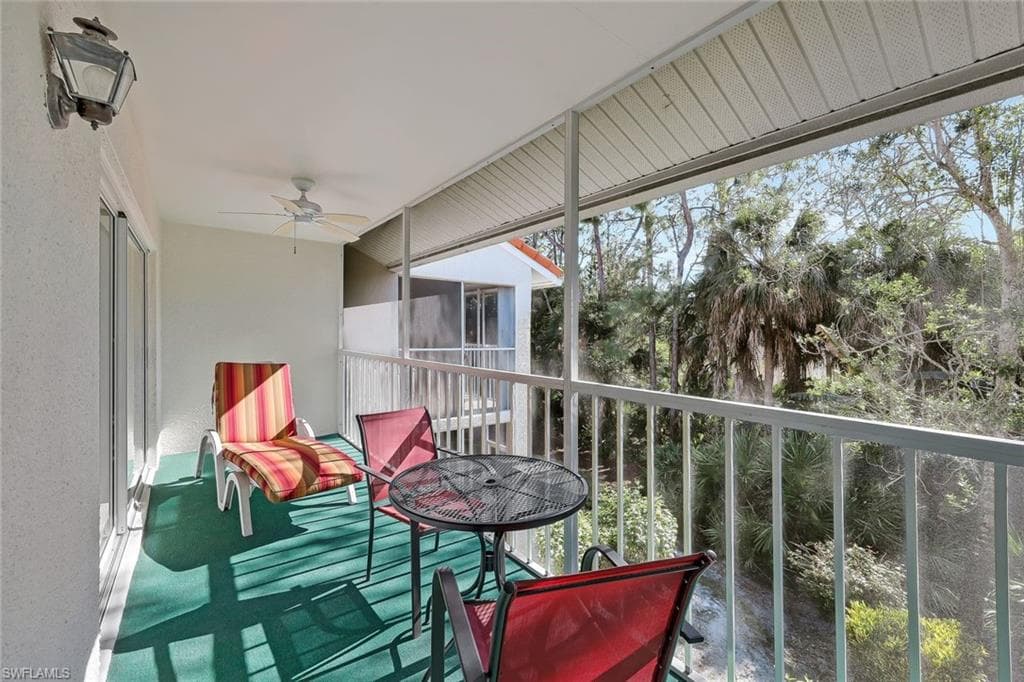 2305 Hidden Lake Dr 3704, Naples, FL 34112-16