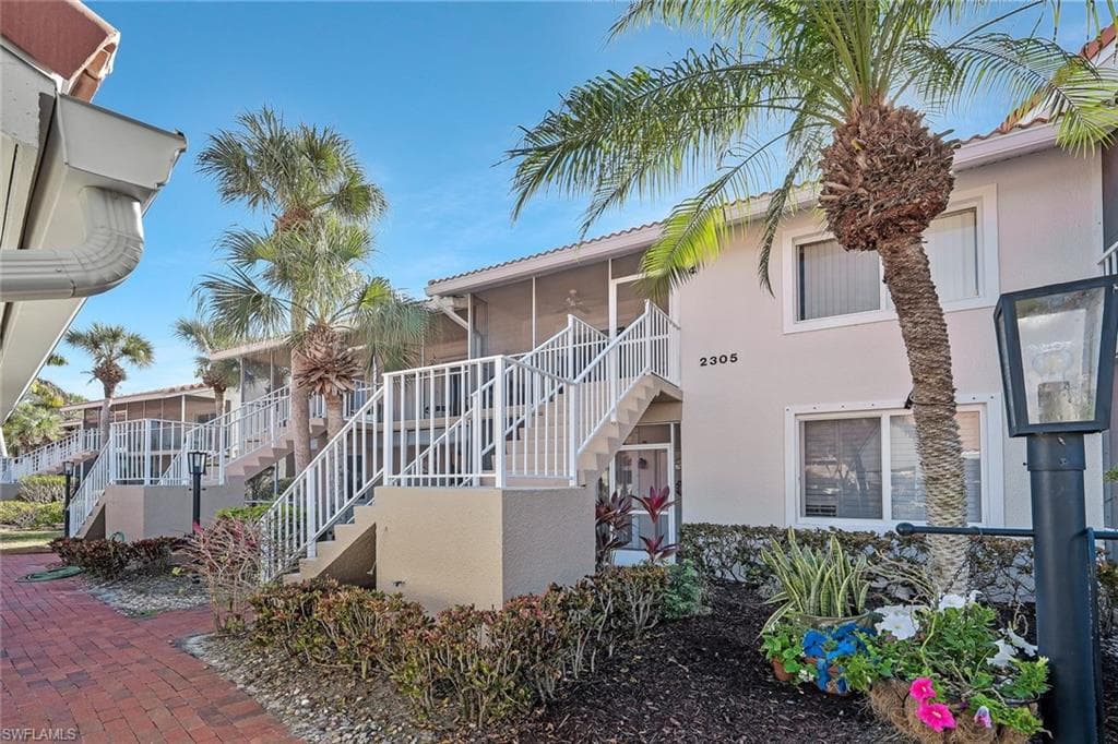 2305 Hidden Lake Dr 3704, Naples, FL 34112-1