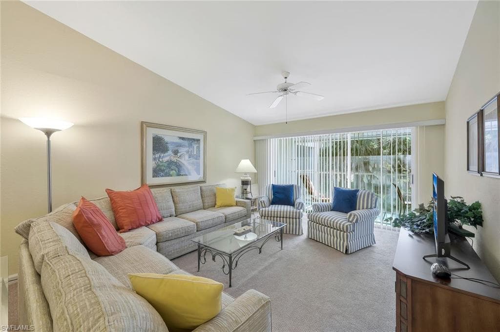 2305 Hidden Lake Dr 3704, Naples, FL 34112-2