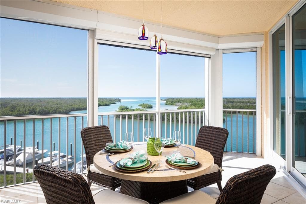 425 Dockside Dr 605, Naples, FL 34110-15