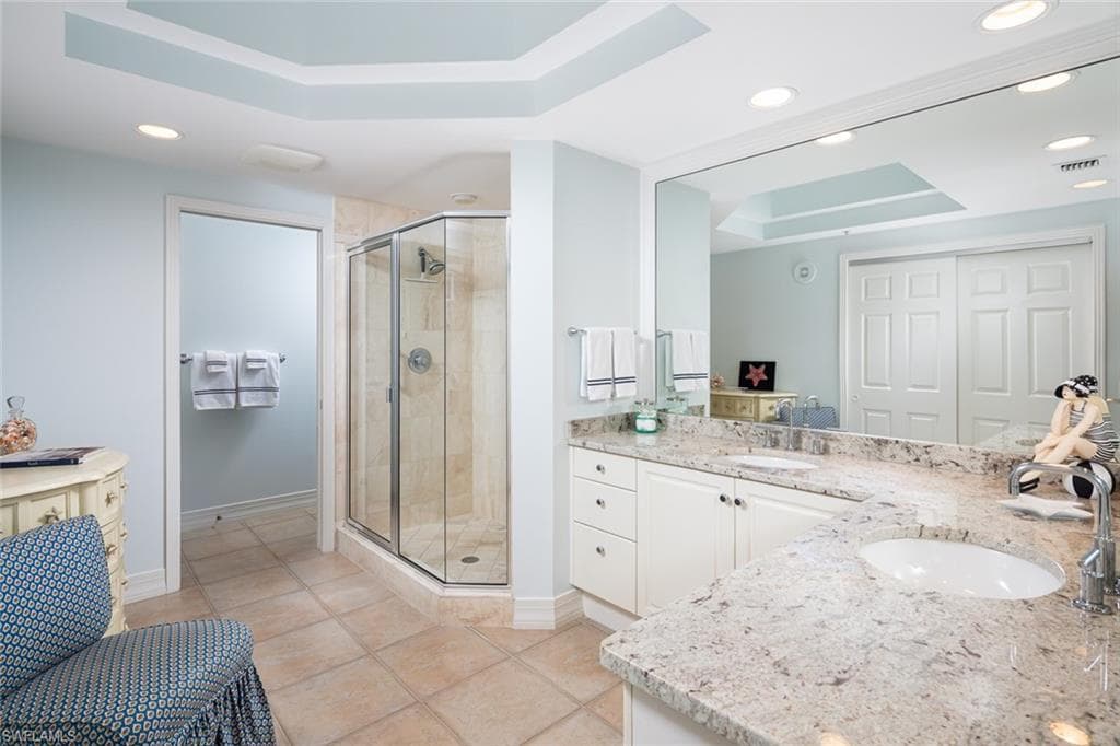 425 Dockside Dr 605, Naples, FL 34110-21