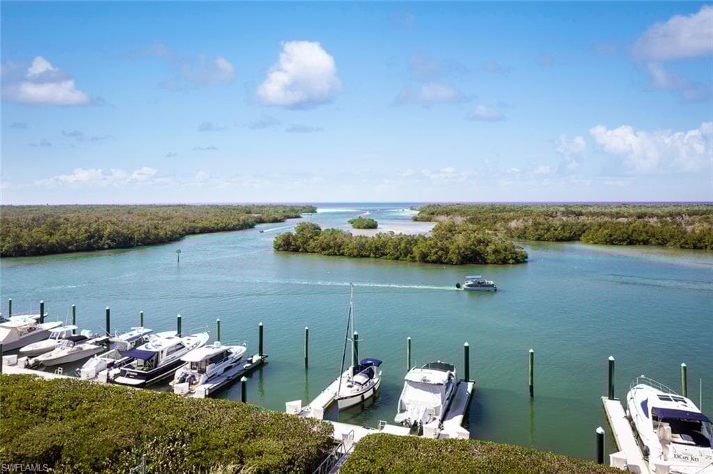 425 Dockside Dr 605, Naples, FL 34110-22