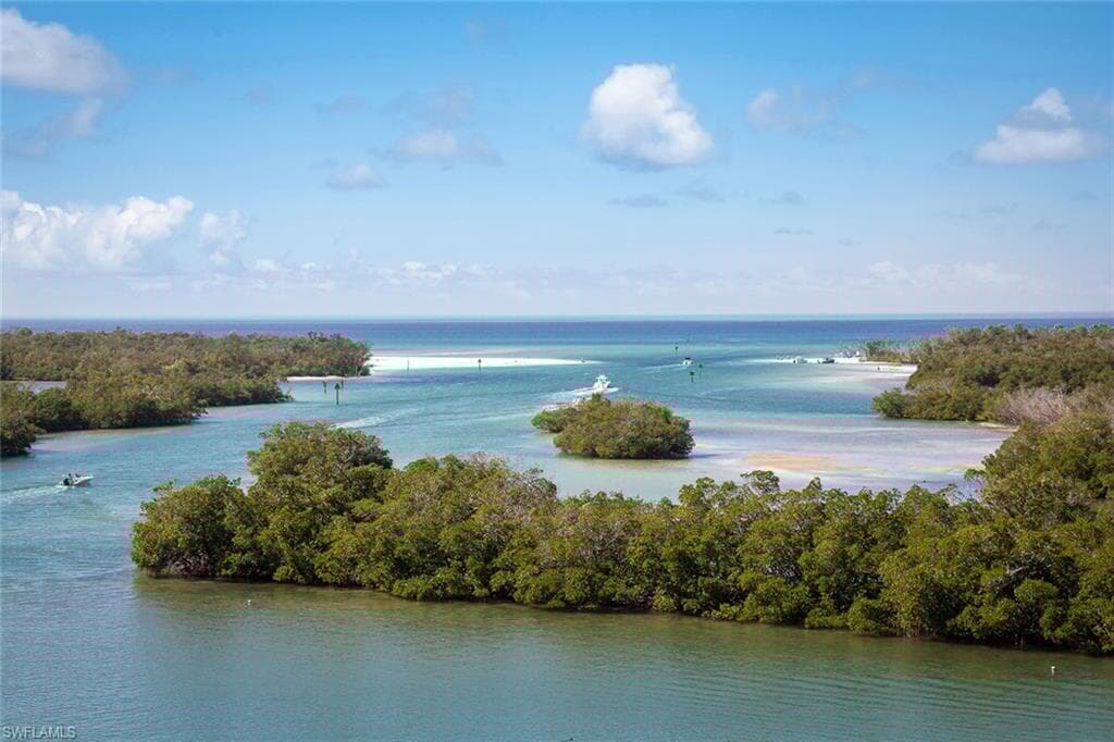 425 Dockside Dr 605, Naples, FL 34110-25