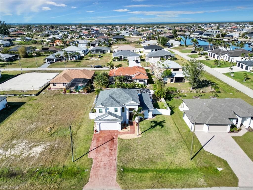 1244 36th Pl, Cape Coral, FL 33993-39