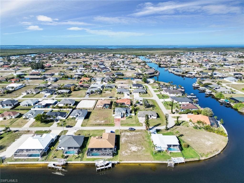 1244 36th Pl, Cape Coral, FL 33993-42
