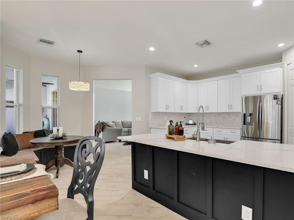 1244 36th Pl, Cape Coral, FL 33993-8