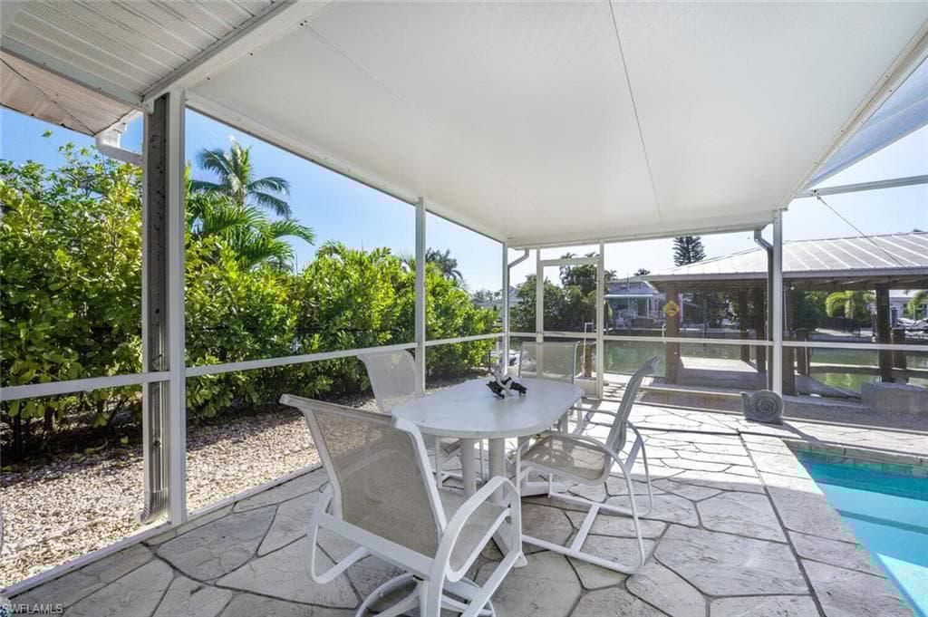 128 San Salvador St, Naples, FL 34113-24