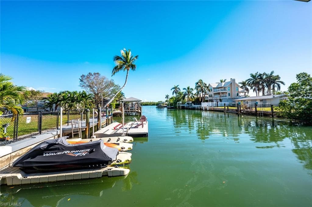 128 San Salvador St, Naples, FL 34113-27