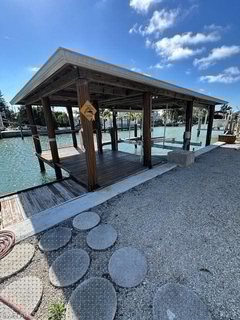 128 San Salvador St, Naples, FL 34113-31