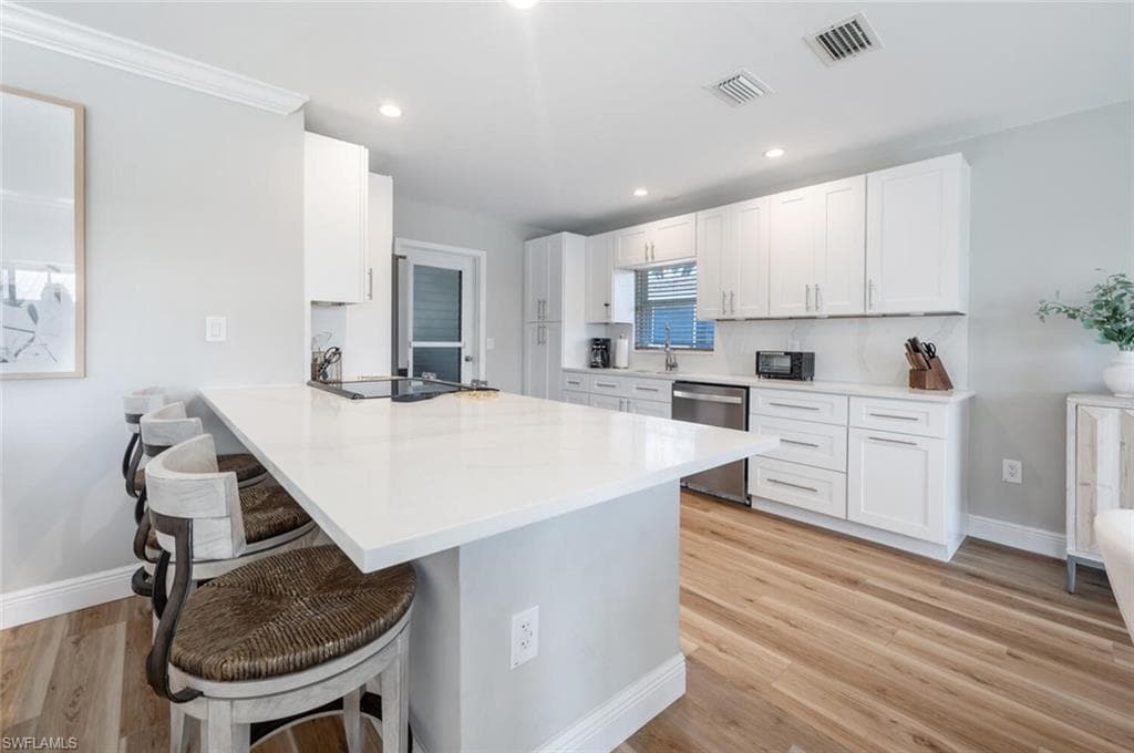 128 San Salvador St, Naples, FL 34113-44