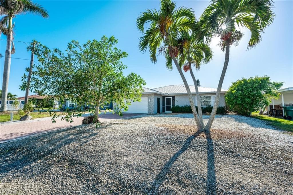 128 San Salvador St, Naples, FL 34113-47