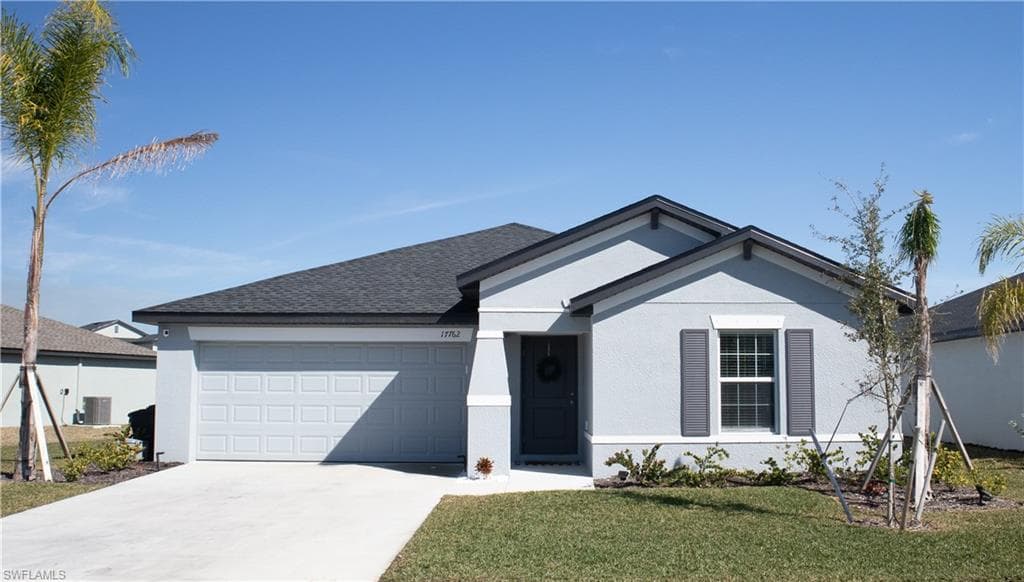 17762 Paradiso Way, North Fort Myers, FL 33917-1