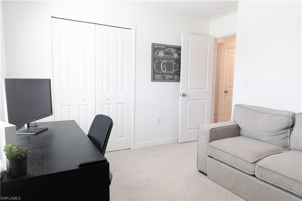 17762 Paradiso Way, North Fort Myers, FL 33917-33