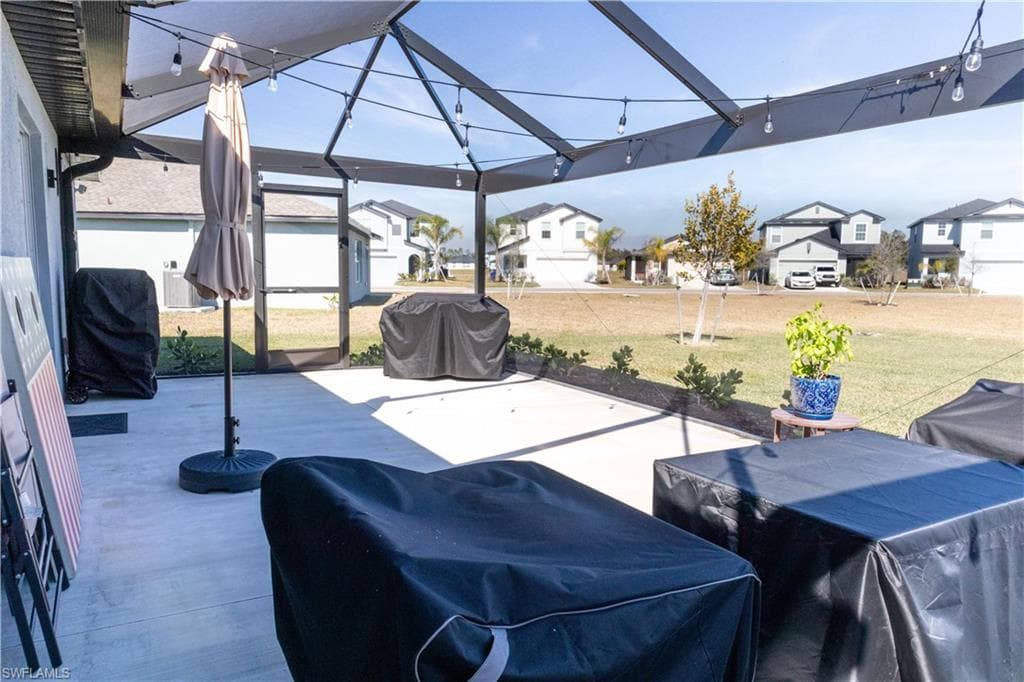 17762 Paradiso Way, North Fort Myers, FL 33917-37