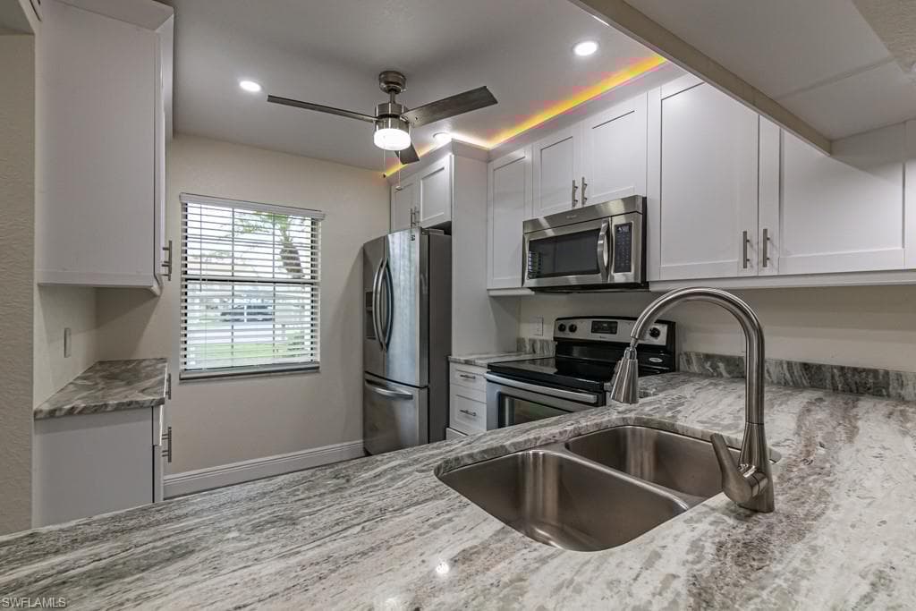 2562 Kings Lake Blvd 102, Naples, FL 34112-9