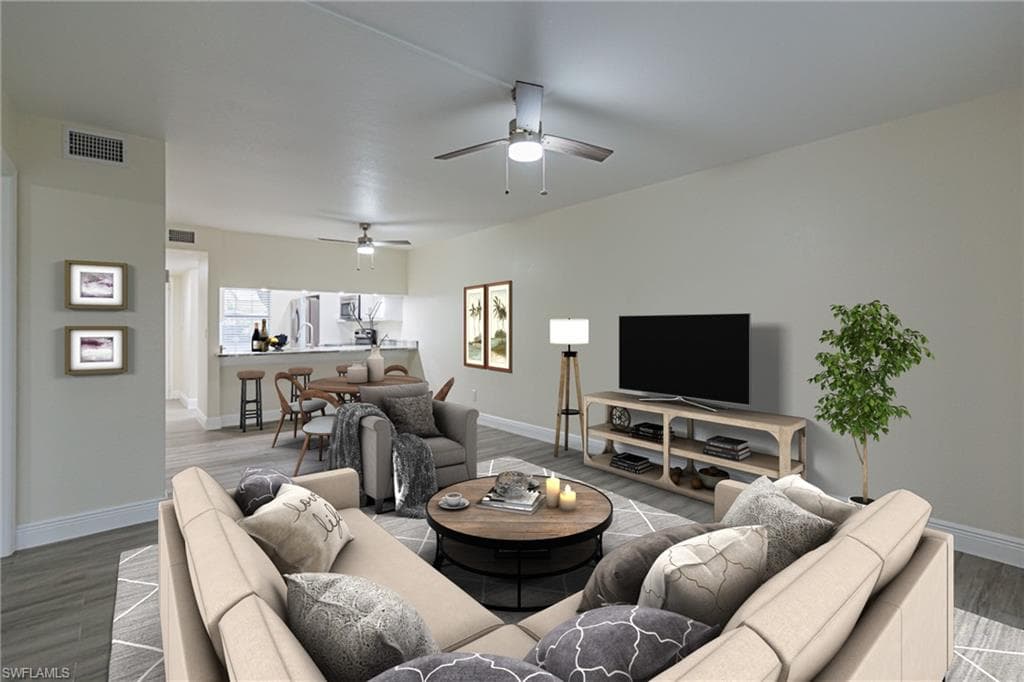 2562 Kings Lake Blvd 102, Naples, FL 34112-4