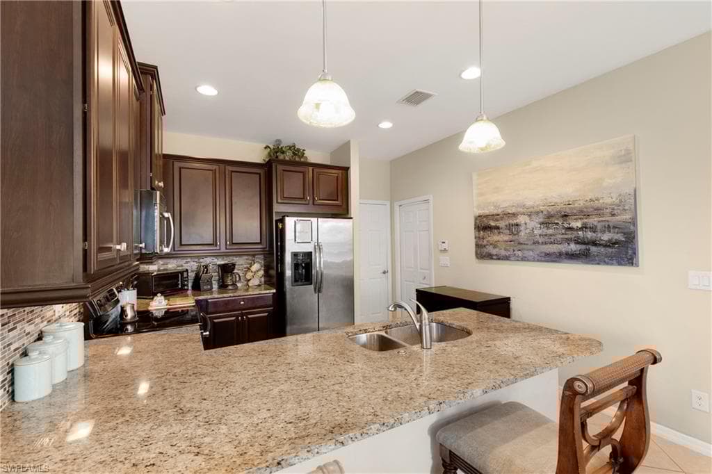 15116 Summit Place Cir 213, Naples, FL 34119-13