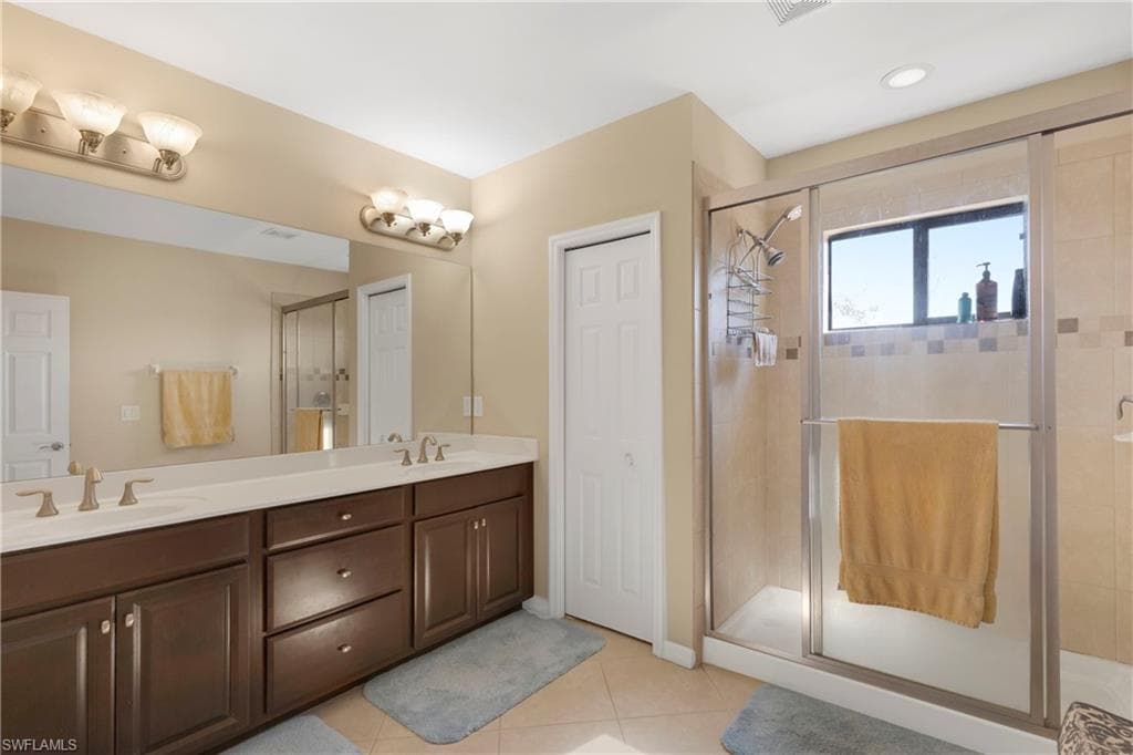 15116 Summit Place Cir 213, Naples, FL 34119-22