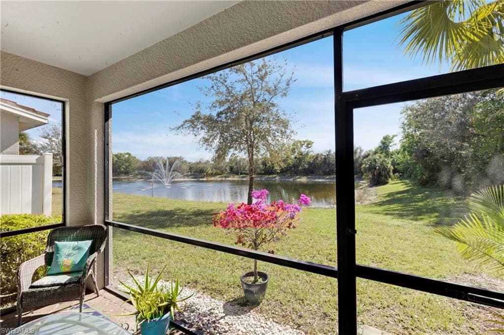 15116 Summit Place Cir 213, Naples, FL 34119-31
