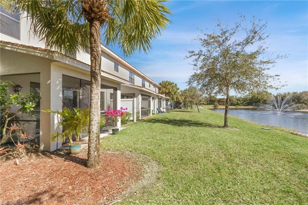 15116 Summit Place Cir 213, Naples, FL 34119-33