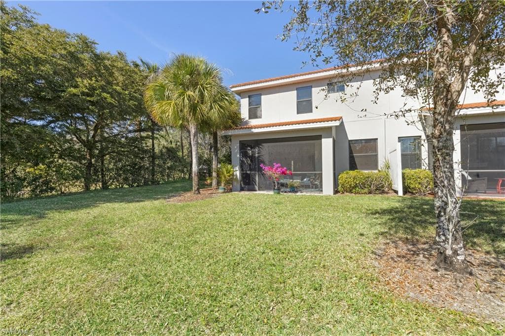 15116 Summit Place Cir 213, Naples, FL 34119-36