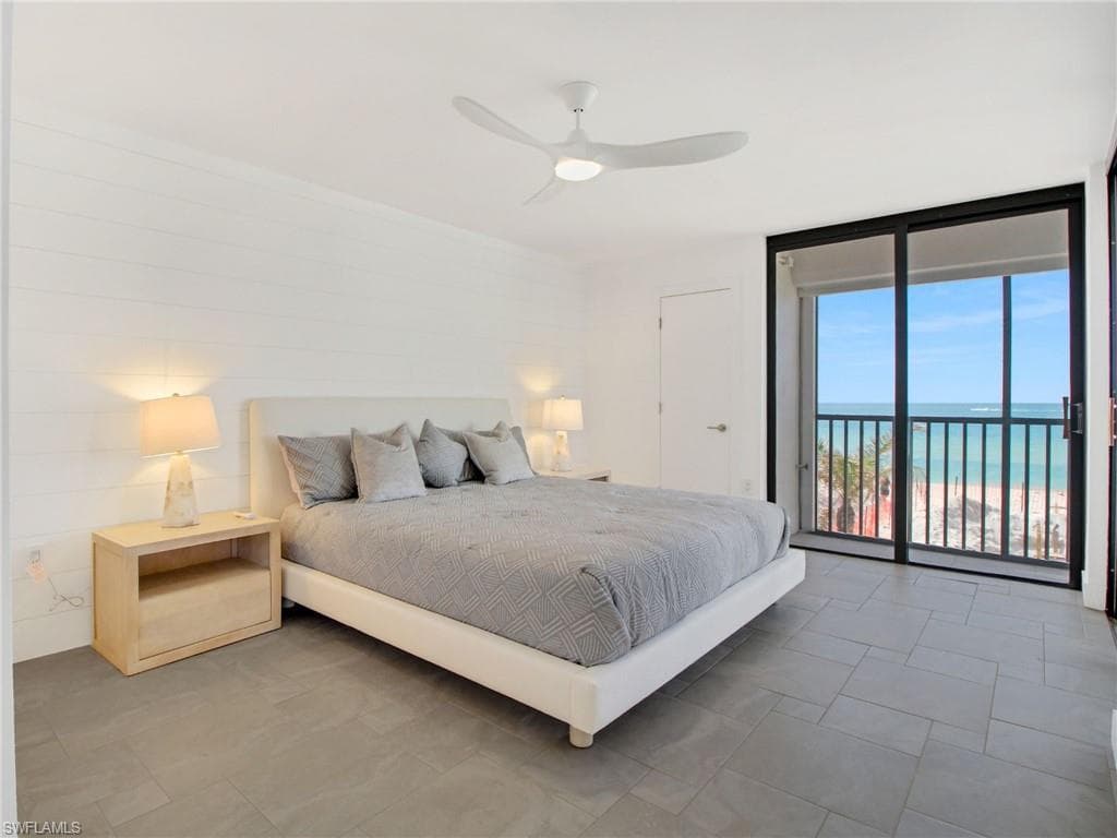 9415 Gulf Shore Dr 102, Naples, FL 34108-14