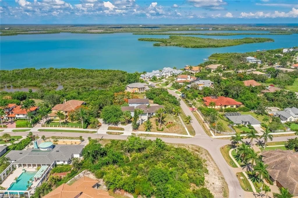 790 Inlet Dr, Marco Island, FL 34145-11