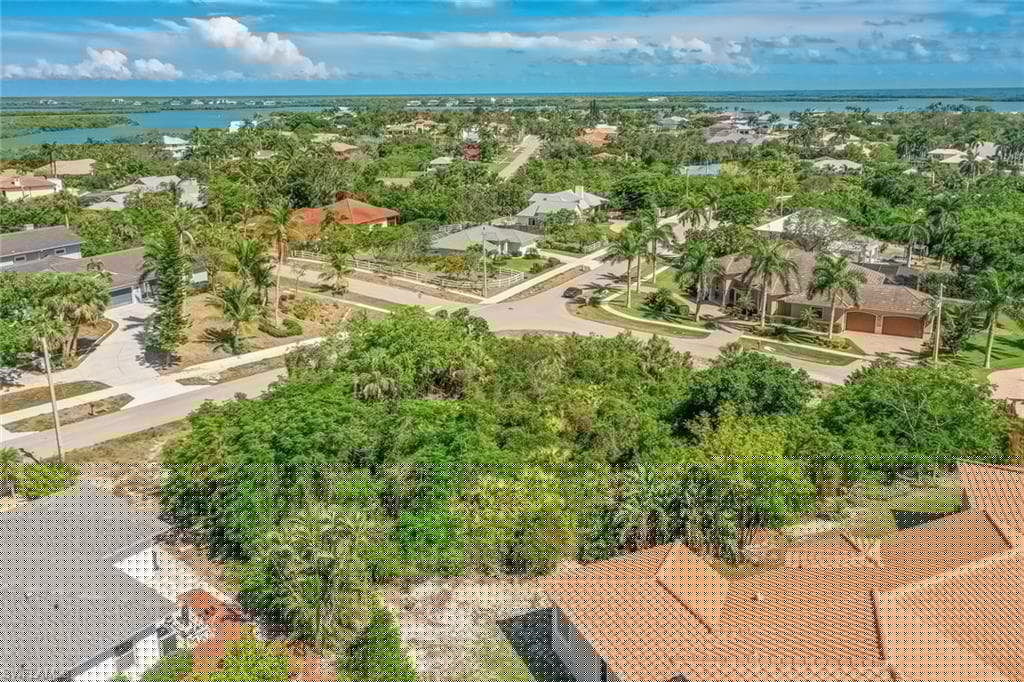 790 Inlet Dr, Marco Island, FL 34145-13