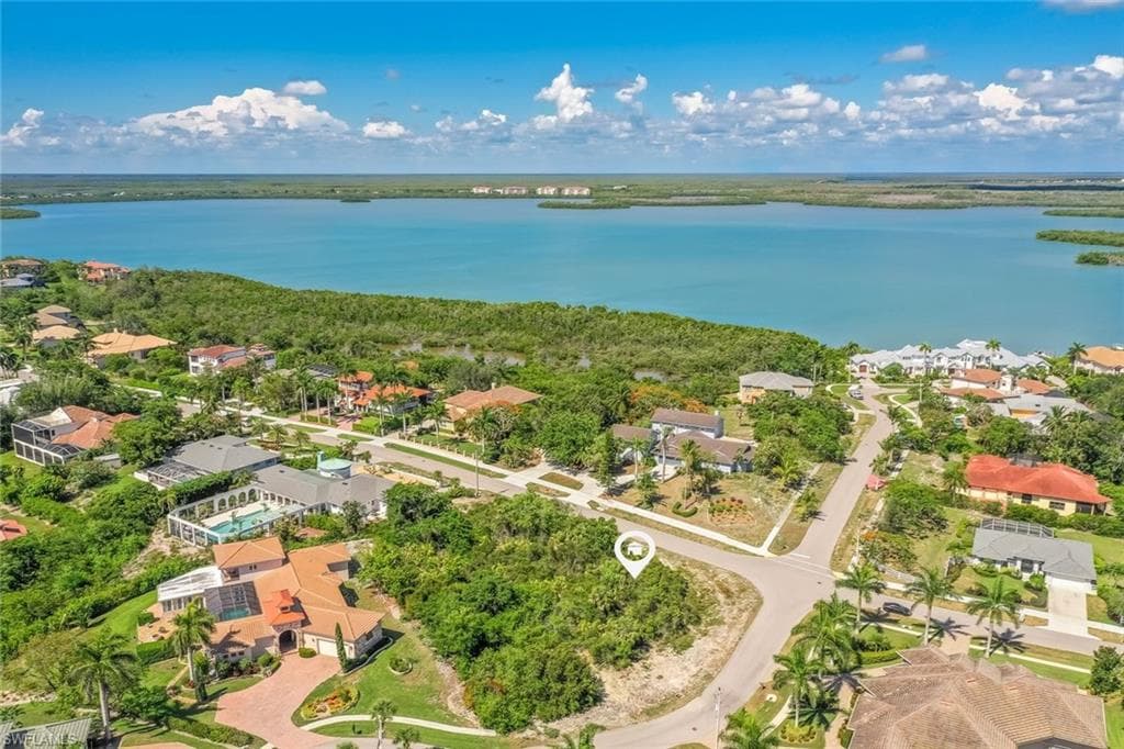 790 Inlet Dr, Marco Island, FL 34145-1