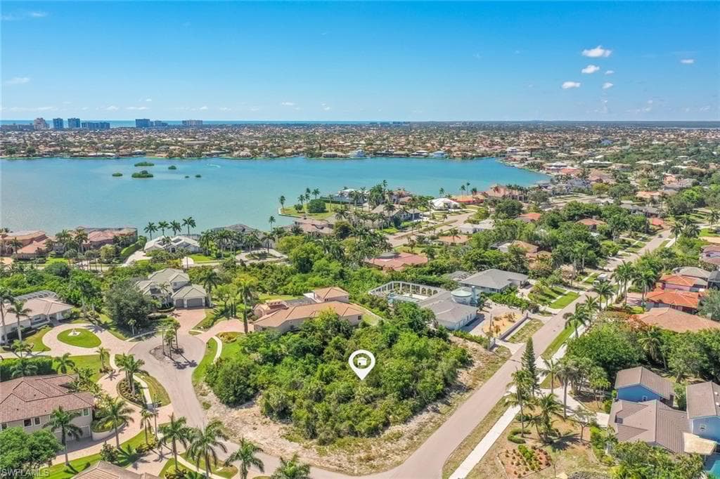 790 Inlet Dr, Marco Island, FL 34145-3