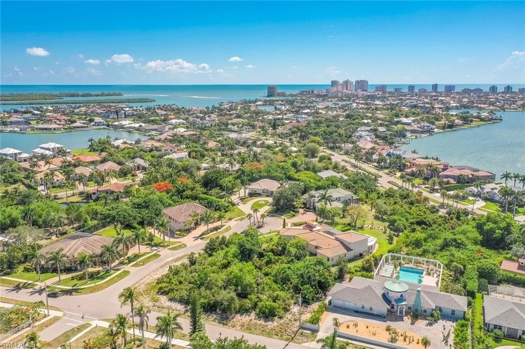 790 Inlet Dr, Marco Island, FL 34145-6