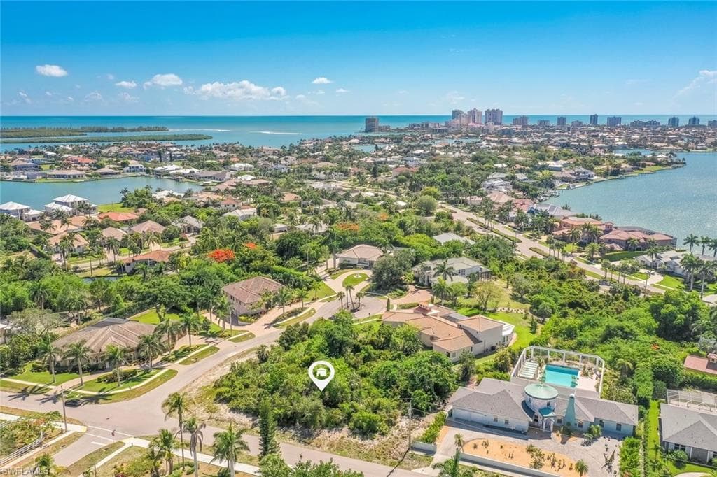790 Inlet Dr, Marco Island, FL 34145-8