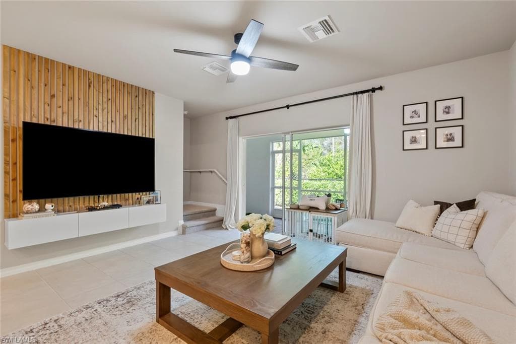 15527 Wildflower Cir, Naples, FL 34119-11