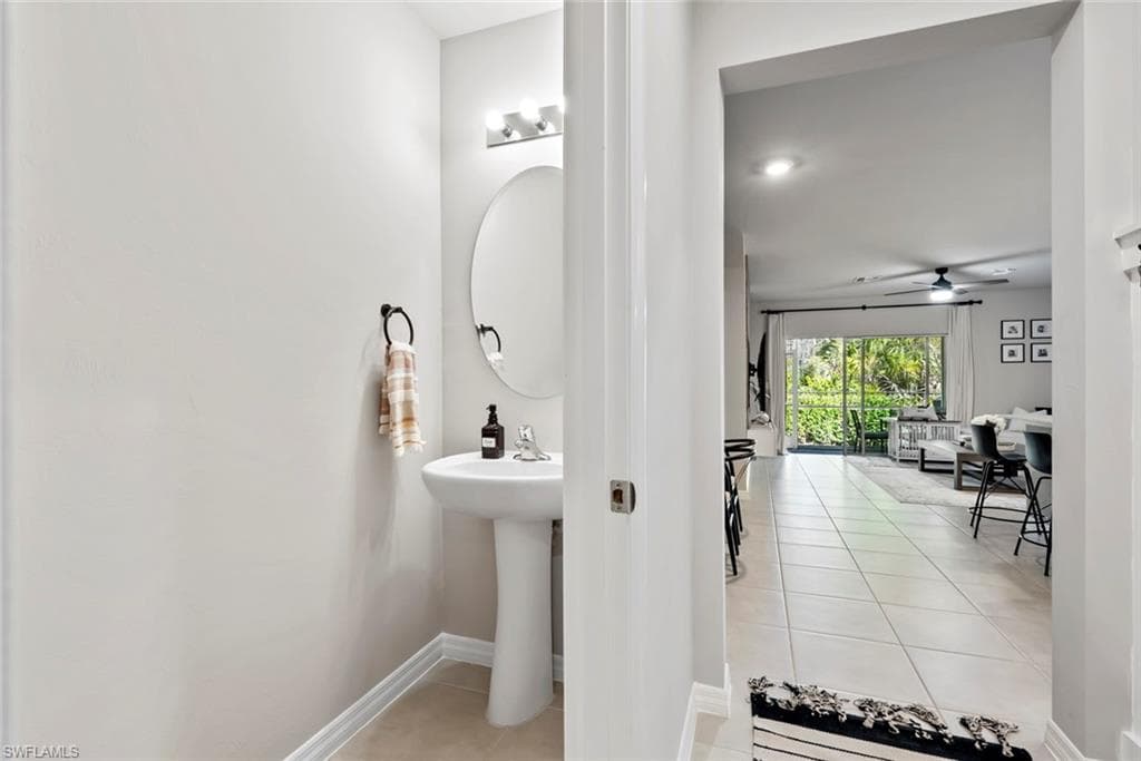 15527 Wildflower Cir, Naples, FL 34119-17