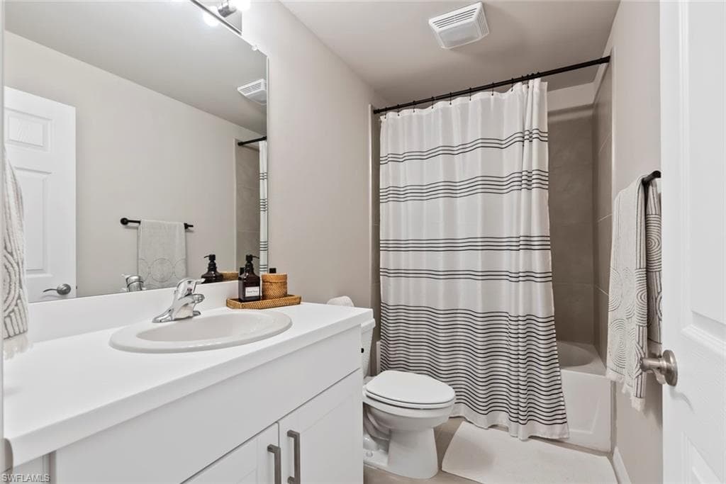 15527 Wildflower Cir, Naples, FL 34119-24