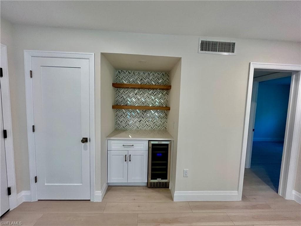 4170 Crayton Rd C4, Naples, FL 34103-9