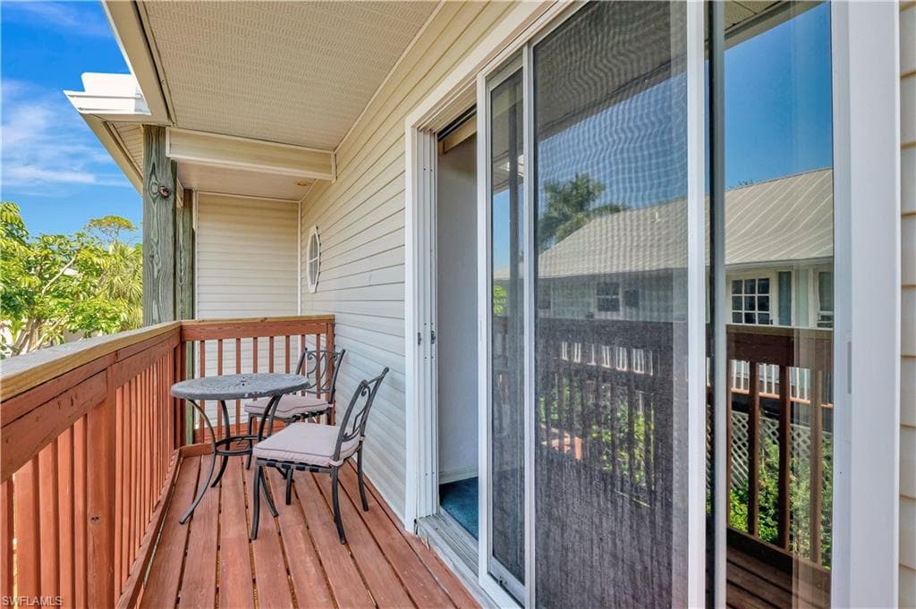 768 Park Ave, Naples, FL 34110-16