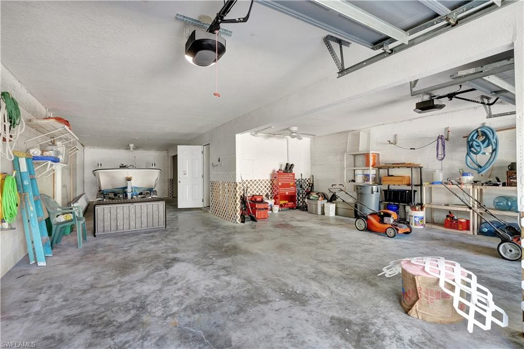 768 Park Ave, Naples, FL 34110-17