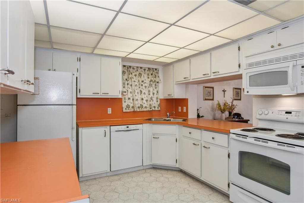 848 Collier Ct 304, Marco Island, FL 34145-12